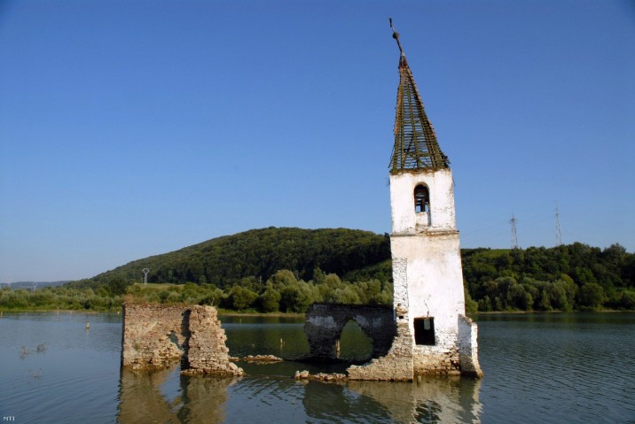 A templomtorony 2014-ig bírta